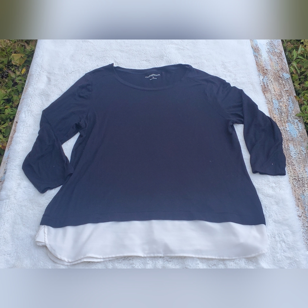 Women's Black and White Size LARGE